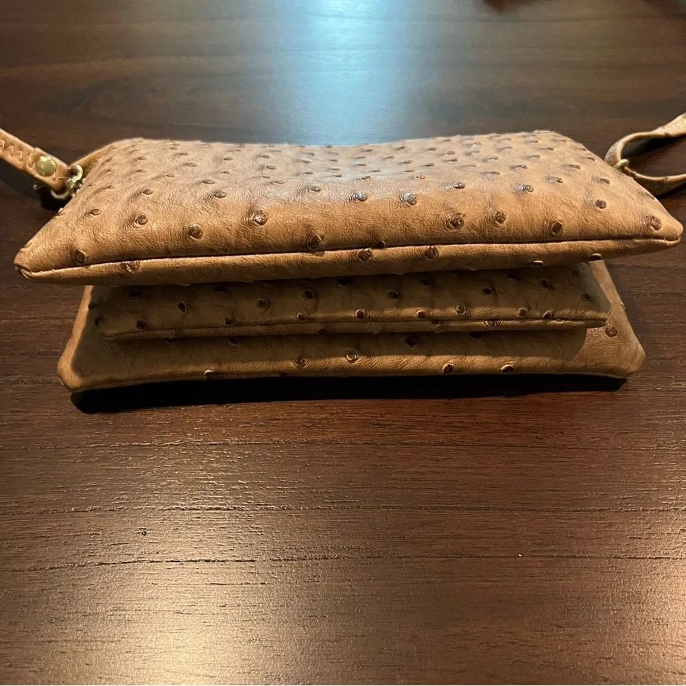 Textured Purse - Picture 3 of 7